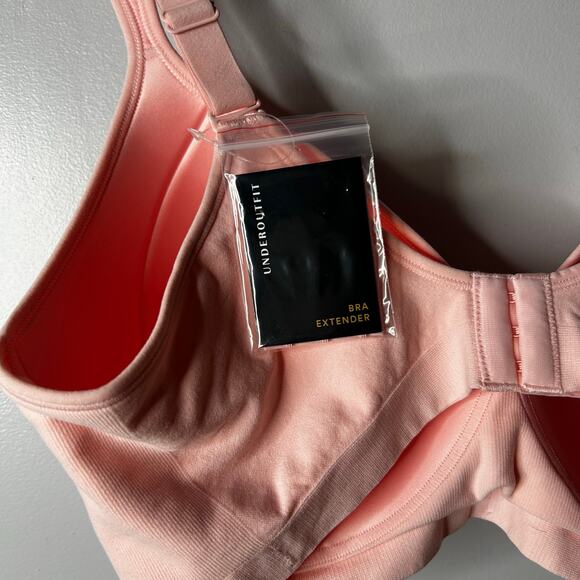 Underoutfit 460 The Perfect Neckline Bra - Picture 7 of 8